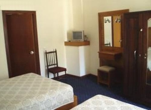 Pensao Lourenco Curia Kültér fotó